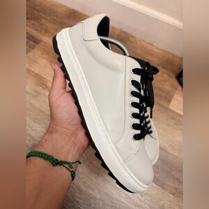 Karl Lagerfeld Low Top Leather Sneaker Men's Size 10.5